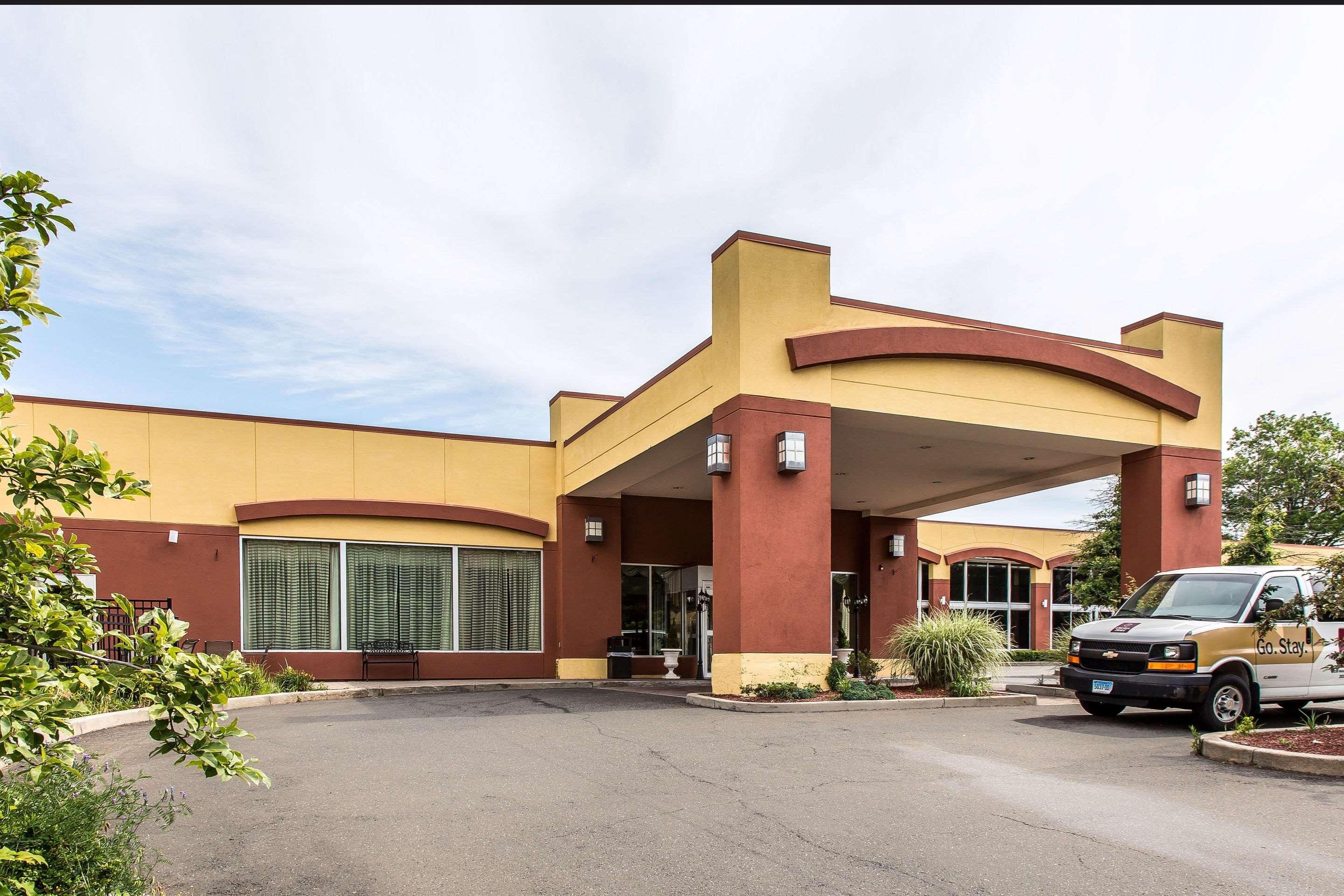 Clarion Hotel & Suites Hamden-New Haven Εξωτερικό φωτογραφία