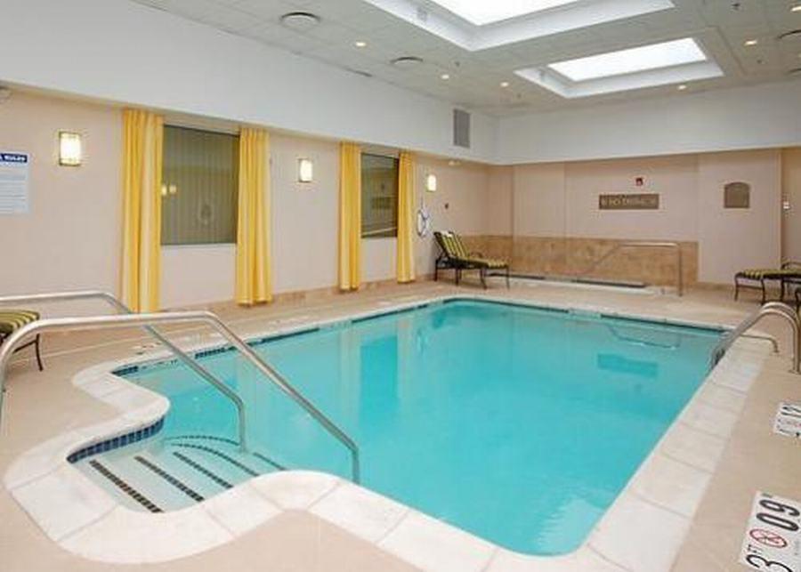 Clarion Hotel & Suites Hamden-New Haven Εξωτερικό φωτογραφία