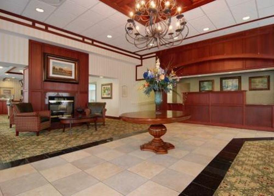 Clarion Hotel & Suites Hamden-New Haven Εξωτερικό φωτογραφία