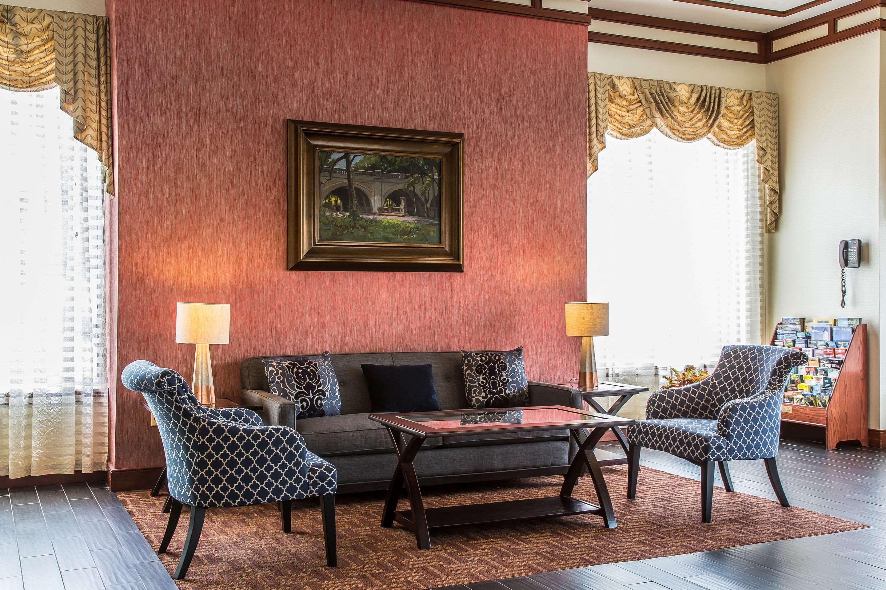 Clarion Hotel & Suites Hamden-New Haven Εξωτερικό φωτογραφία
