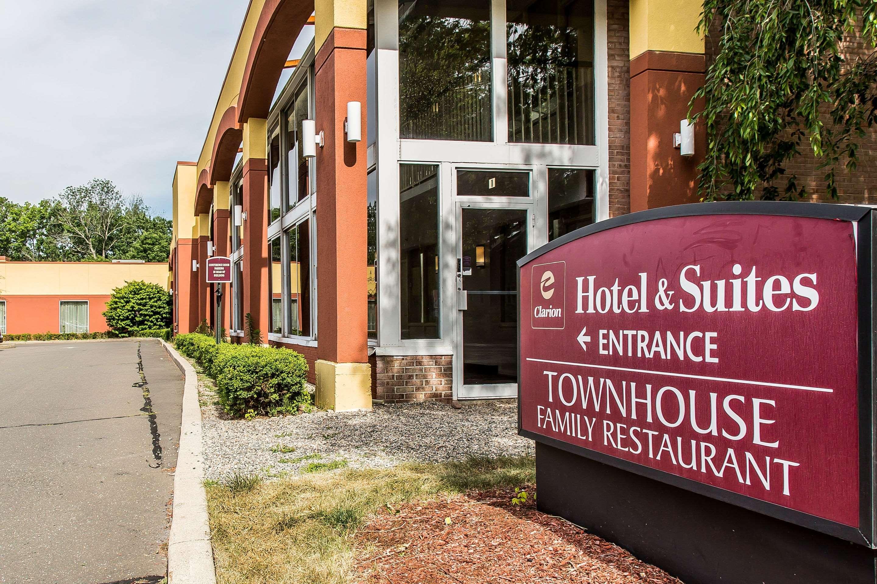 Clarion Hotel & Suites Hamden-New Haven Εξωτερικό φωτογραφία